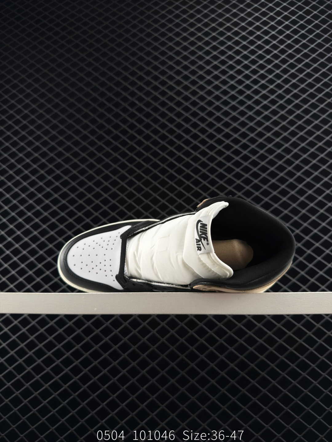 Nike Air Jordan 1 Retro High OG”Black/White“